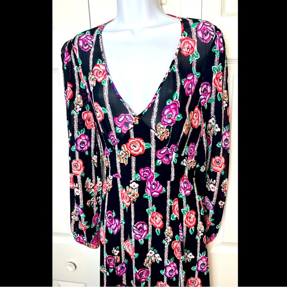 New ASOS 70’s Floral Maxi Dress Cut Out Open Back Long Sleeves Black Purple - Picture 3 of 15